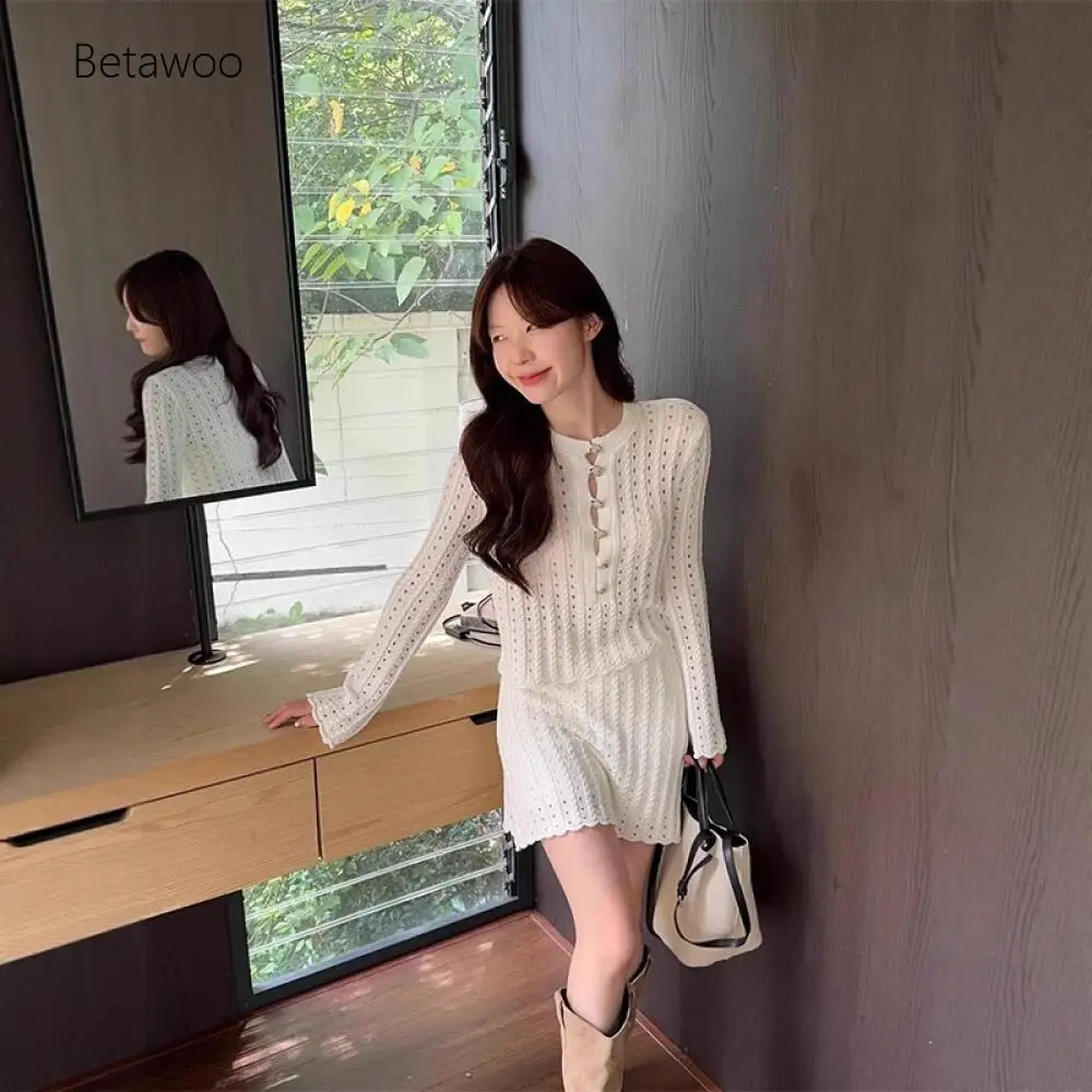 

Women's White Knit 2-Piece Set, Hollow Out Long Sleeve Top Mini Skirt Casual Outfit