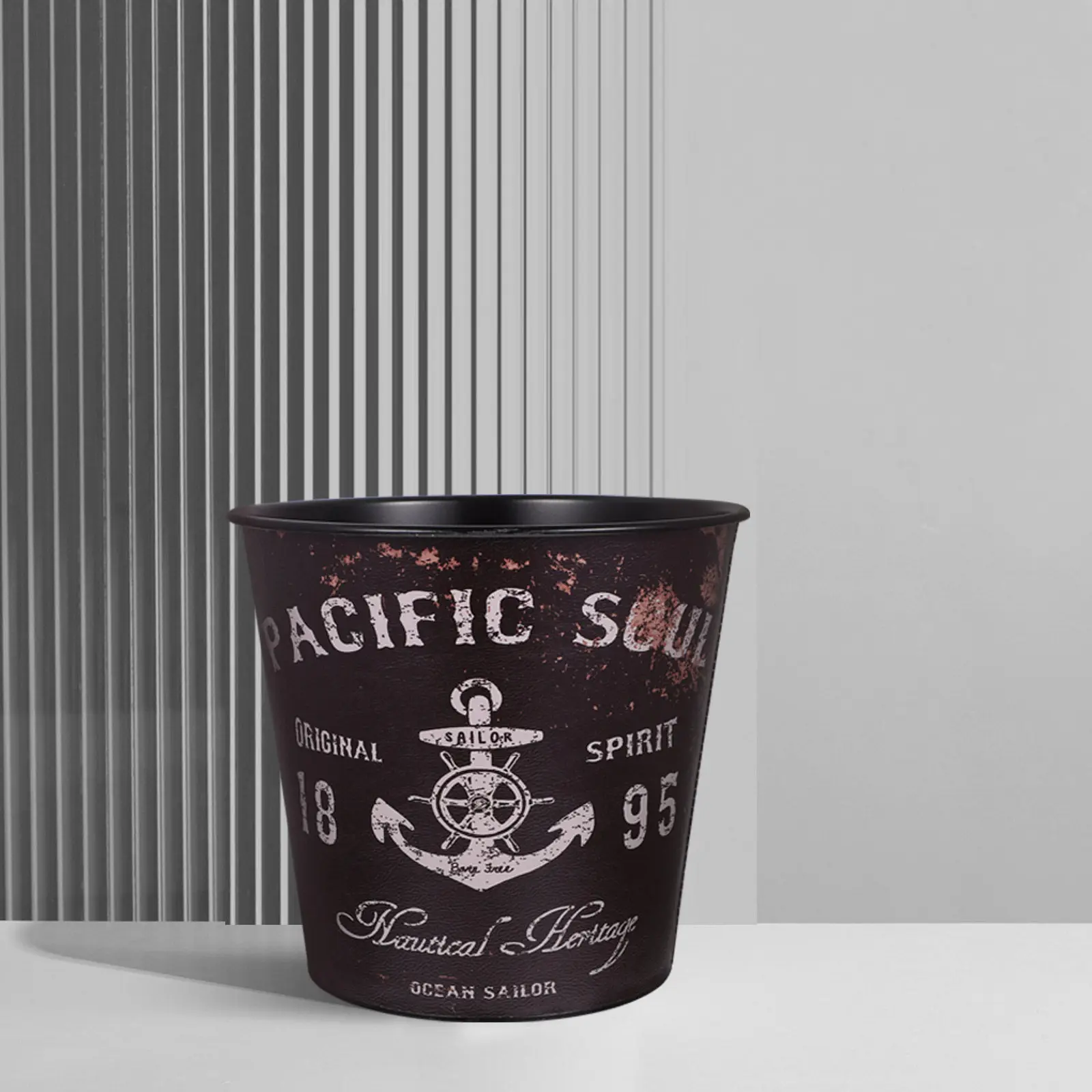 

Vintage Style Iron Trash Bin Large Capacity Multi-Function Waste Container for Home Office Kitchen Bathroom Decorative Storage