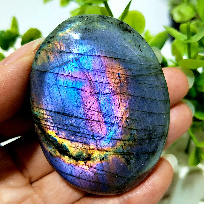 Natural Stone Violet Light Labrador Palm Stone Meditation Chakra Spiritual Healing Feng Shui Crystal Decoration