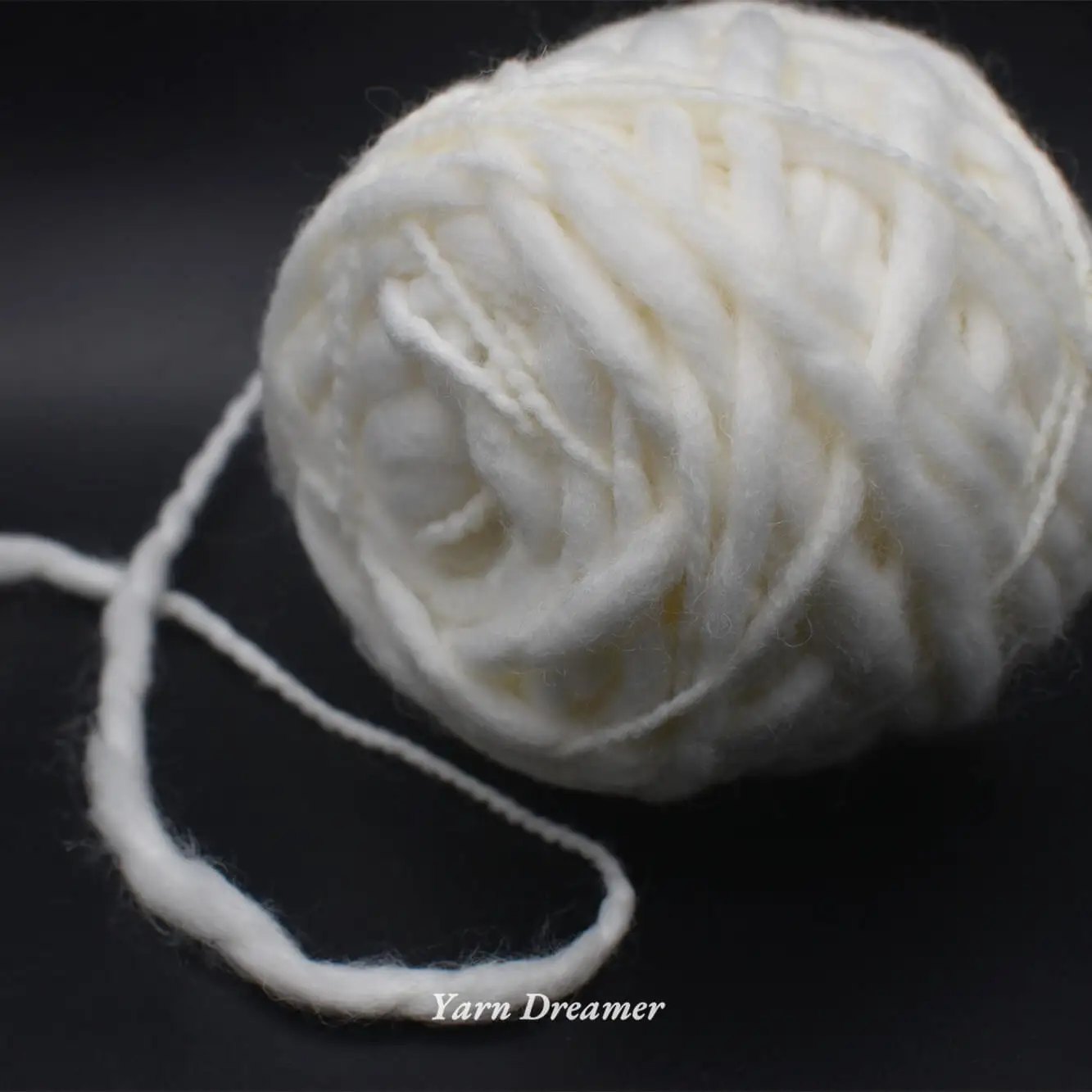 Bulky Yarn for Crochet Thread Chunky Yarn 100g White Thick Wool Knitting Yarn Chunky Puffy Fluffy Yarnie