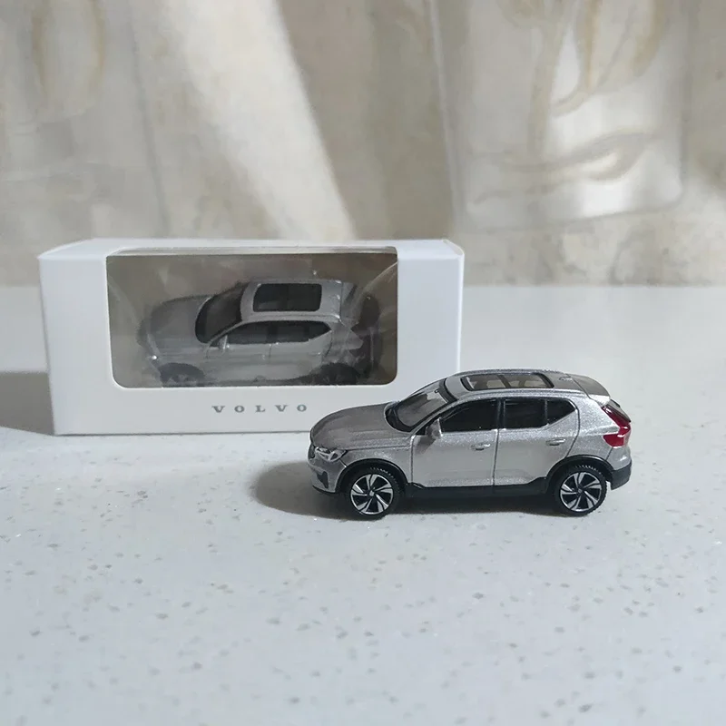 

Литой Сплав в масштабе 1:64 XC40, модель автомобиля, игрушечный автомобиль, коллекционный орнамент, Сувенирные игрушки, автомобили