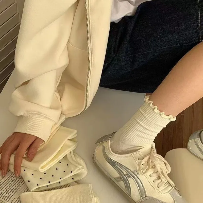 5 paires femmes chaussettes blanches automne mi-longue chaussettes décontracté fille été mince conception douce couleur unie Coquette chaussettes bonneterie 2025