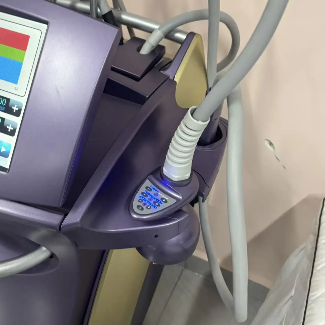 

Venus Legacy Body Machine RF Radio Frequency Cavitation Vacuum Anti Cellulite Treatment Skin Tightening Fat Burning