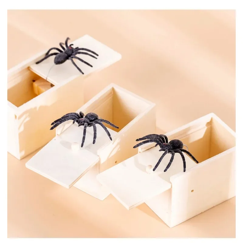 New Spider Funny Horror Box Wooden Hidden Box High Quality Mischief Wooden Horror Box Fun Game Mischief Toy Best Halloween Gift