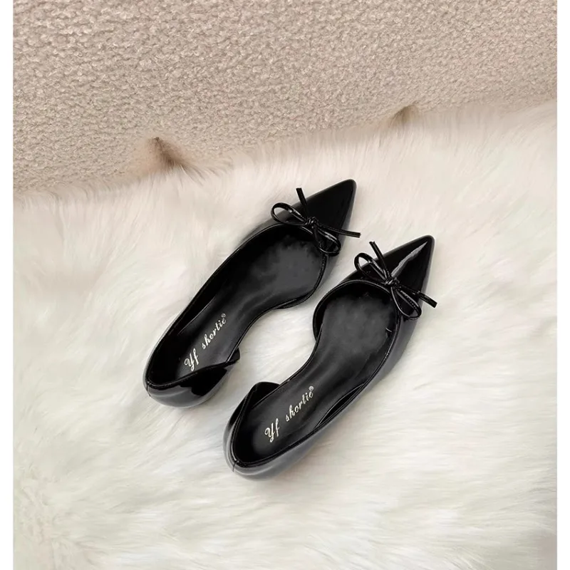 Beautiful High-heel Single Shoes for Women in Autumn and Summer Season. New Style with French-style Bow At The Tip.