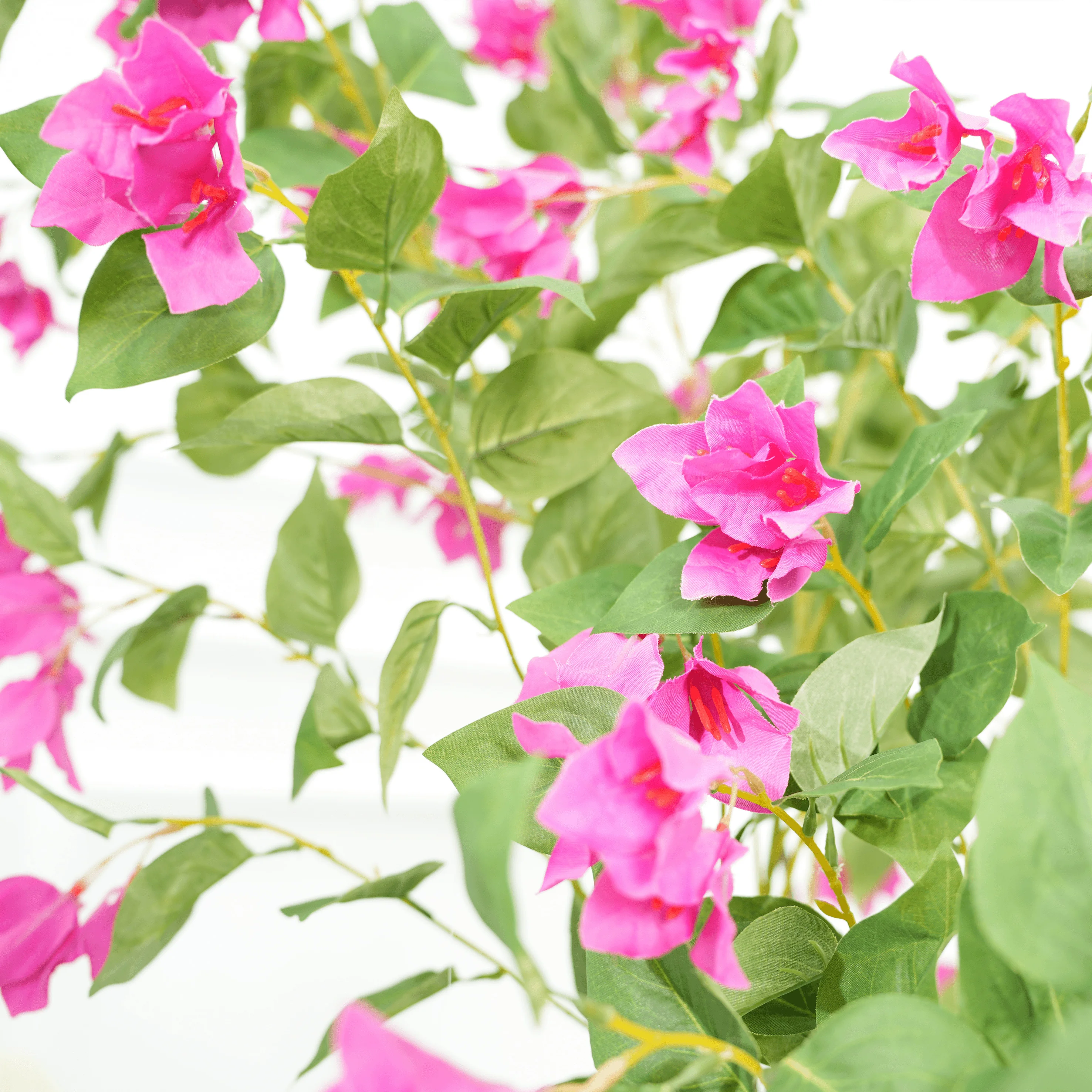 شجرة صناعية بطول 4 أقدام مع أوراق لمس حقيقية، شجرة بوغينفيليا للنباتات الخضراء الطبيعية تقريبًا للتصوير الفوتوغرافي في استوديو جو ديكو