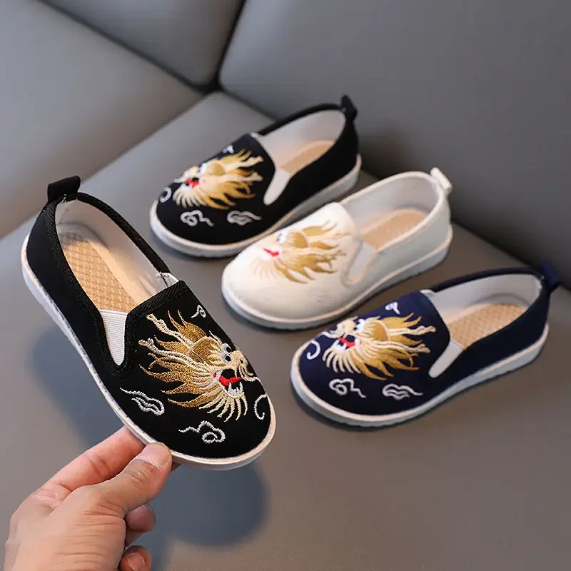 Fashionable Dragon Embroidered Cotton Shoes for Children Boys Chinese Martial Arts Kung Fu Tai Chi Kleding Performance Shoes