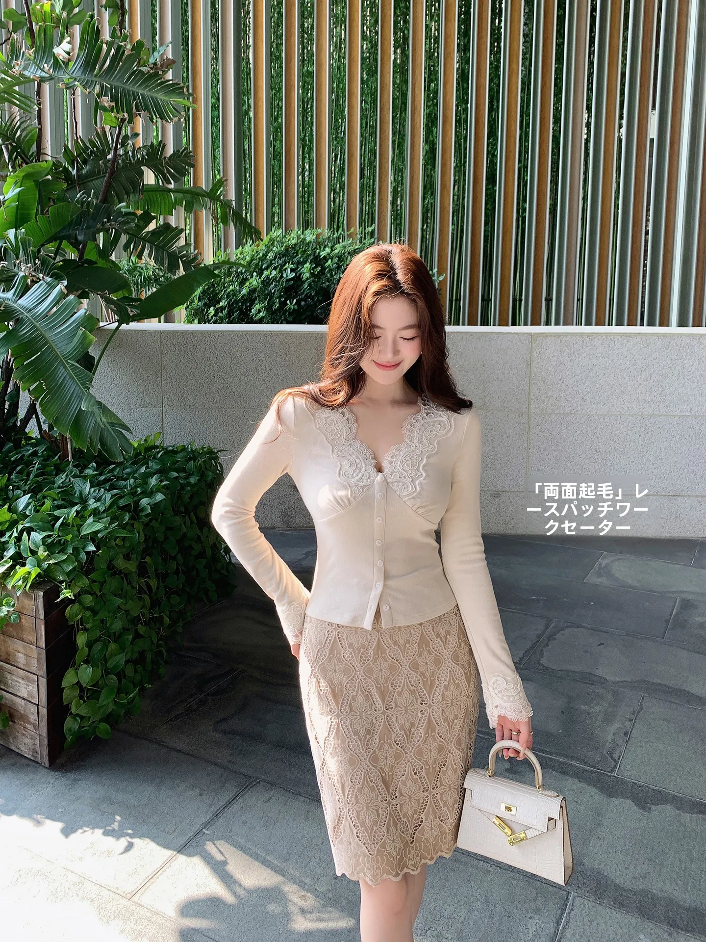 

Приталенная трикотажная футболка с длинным рукавом, V-образным вырезом, кружевной отделкой и утягивающим эффектом на талии, повседневная, удобная, дышащая, из смесового полиэстера