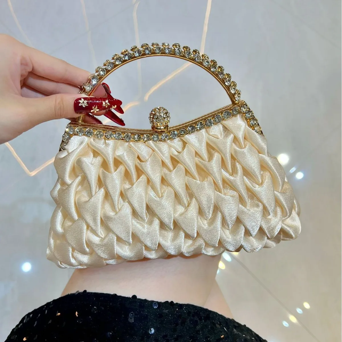

Luxury Women Evening Bags Silk Cotton Shouder Crossbody Bags For Women Chain Party Wedding Clutch Ladies Purse Handbags