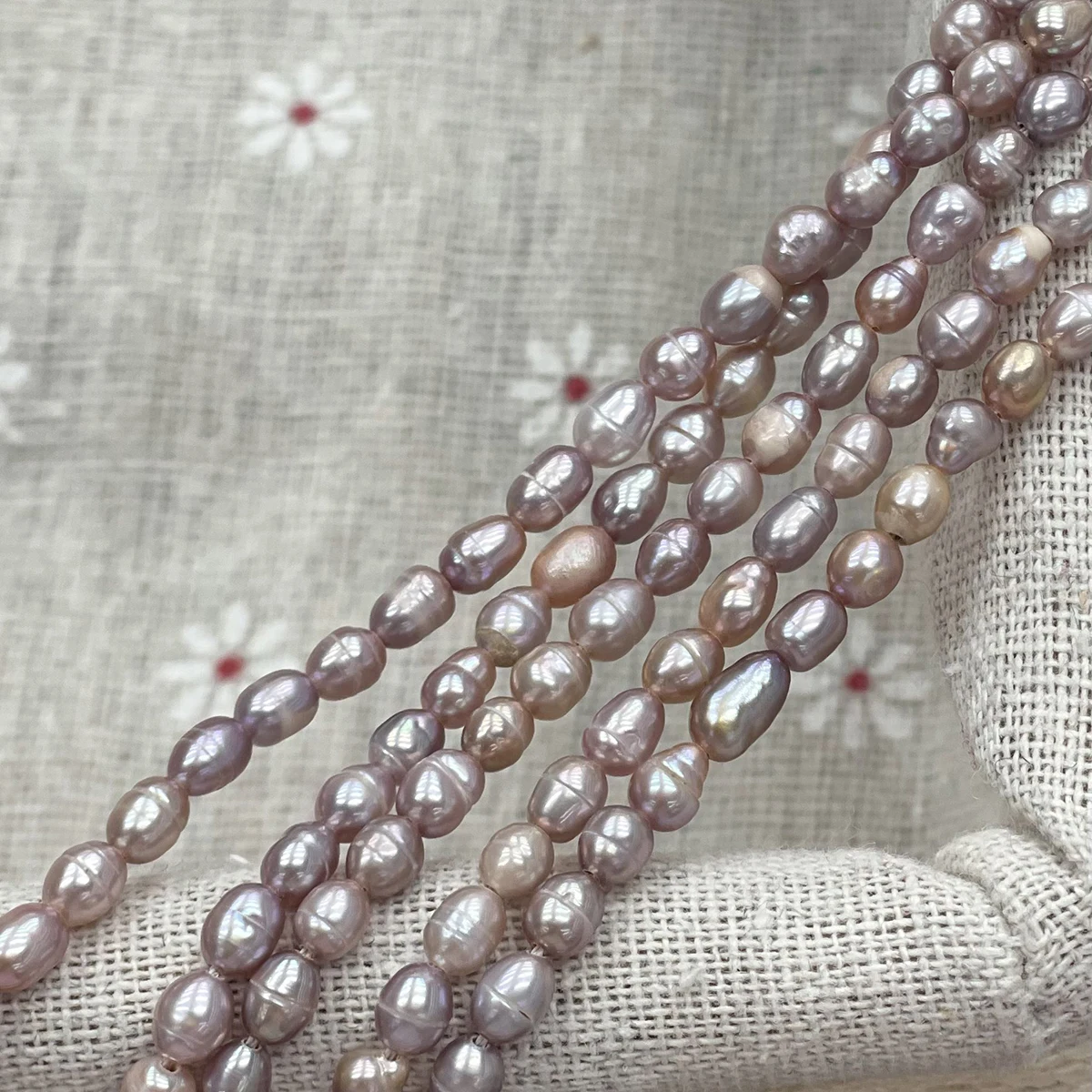 Factory Wholesale Natural Freshwater Pearl Purple Rice 4-5mm Isolate Bead Jewelry Make DIY Necklace Bracelet Accessories Women