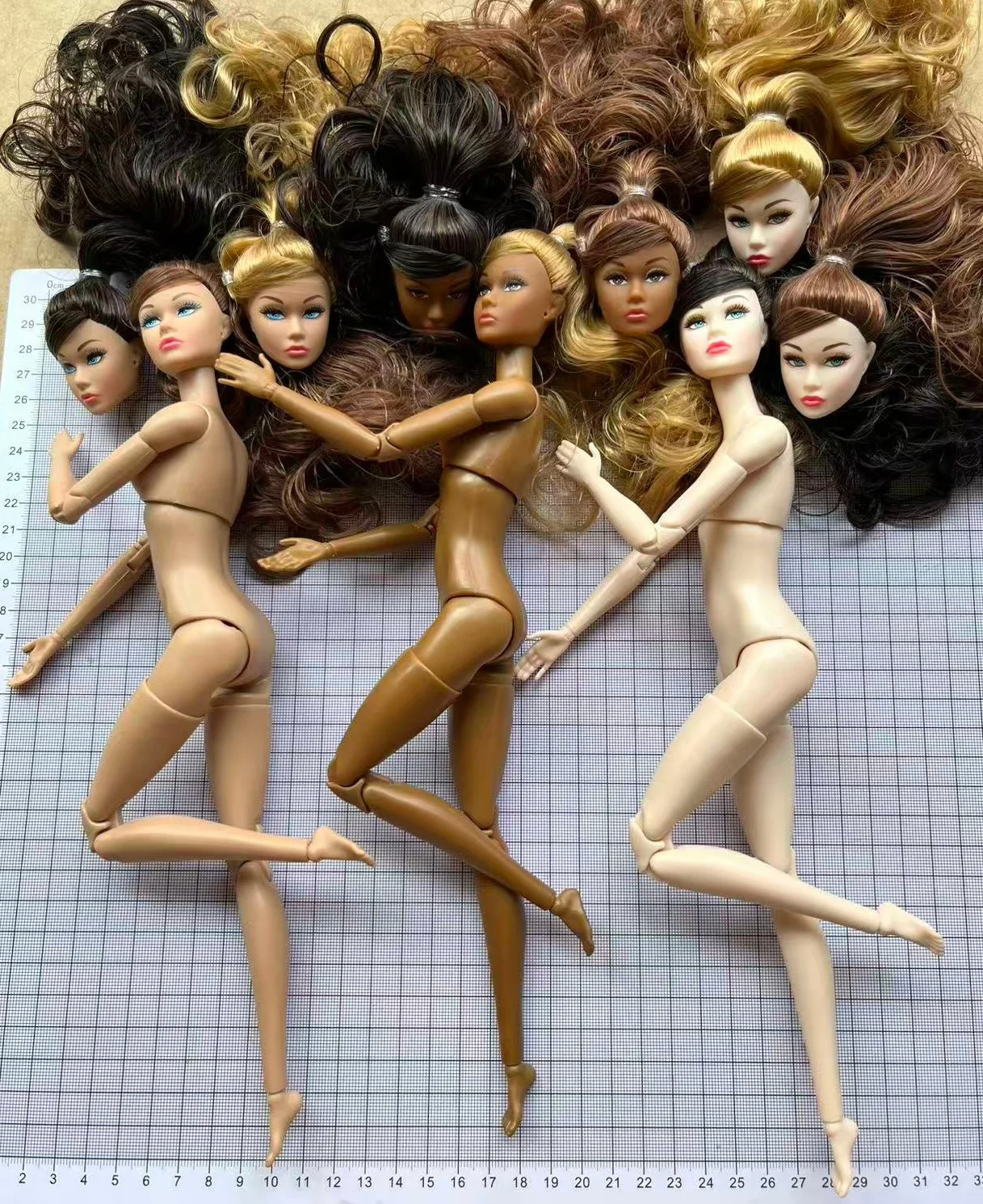 boneca-poppy-parker-com-cabeca-de-maquiagem-e-corpo-slim-de-yoga-cor-bege-super-branco-cafe-figuras-de-bonecas-1-6-brinquedos-colecionaveis