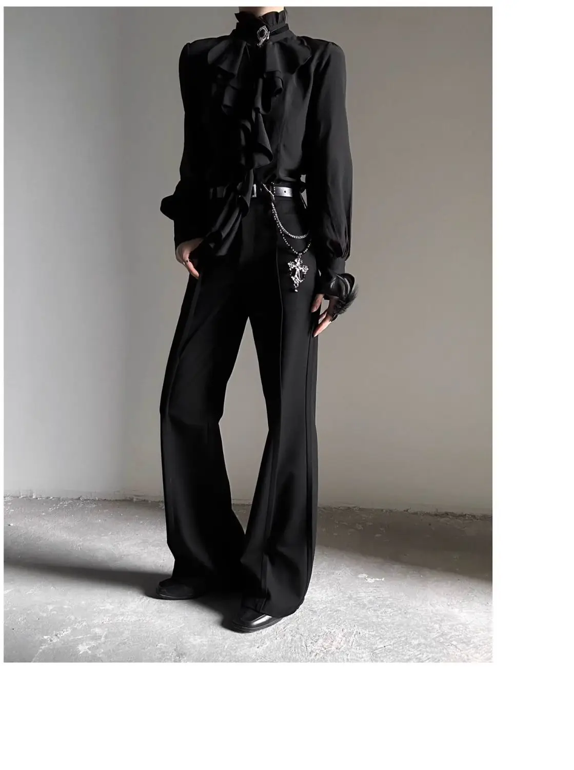 2ピースパンツセット レディース ブリティッシュスタイル カジュアル 原宿系 日本風ブラウス + ルーズヴィンテージブラックパンツ 2000年代 日本風ヴィンテージスーツ