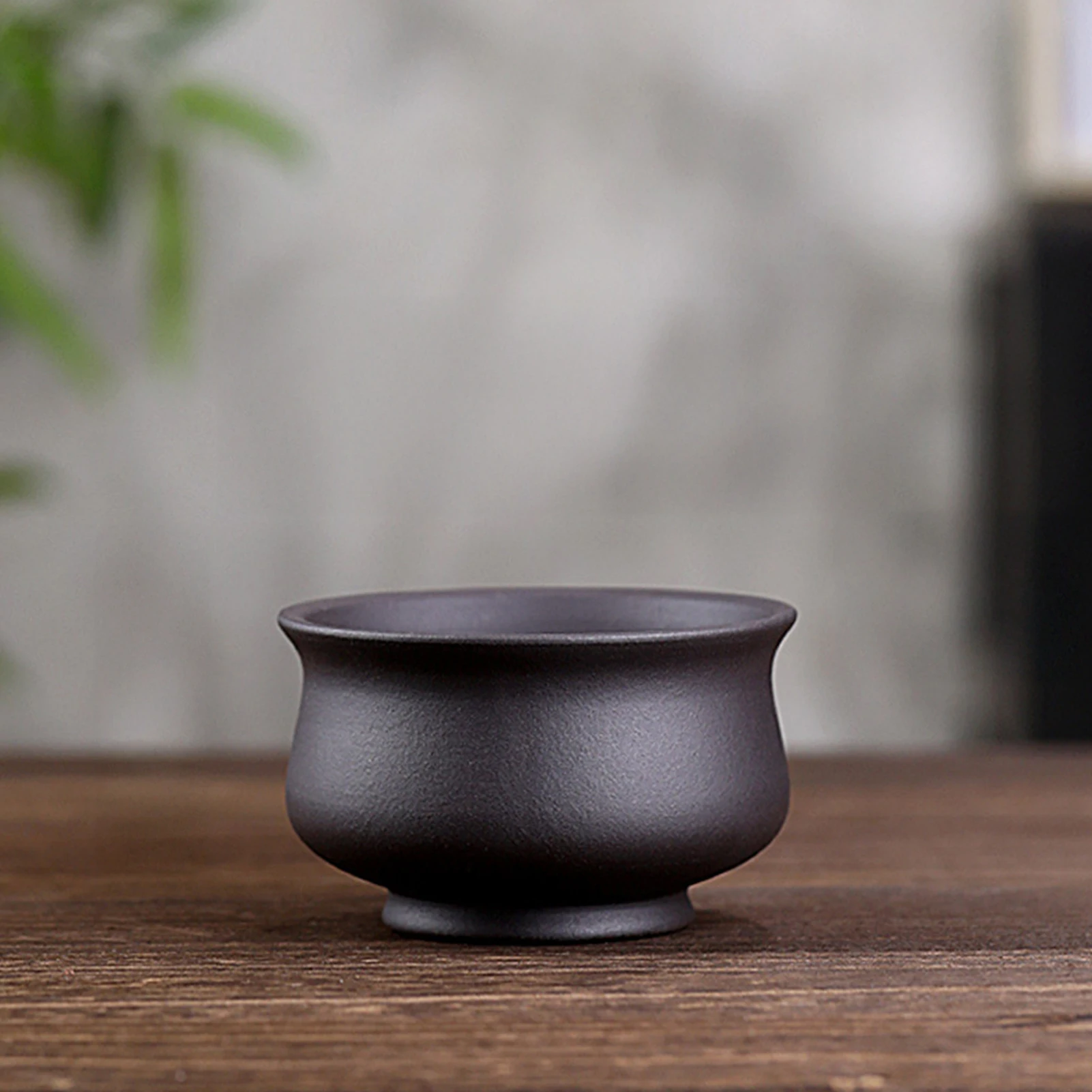 

Red Stoneware Flower Pots with Drain Hole High-temperature Firing Breathable Planter for Balcony Living Room Bedroom