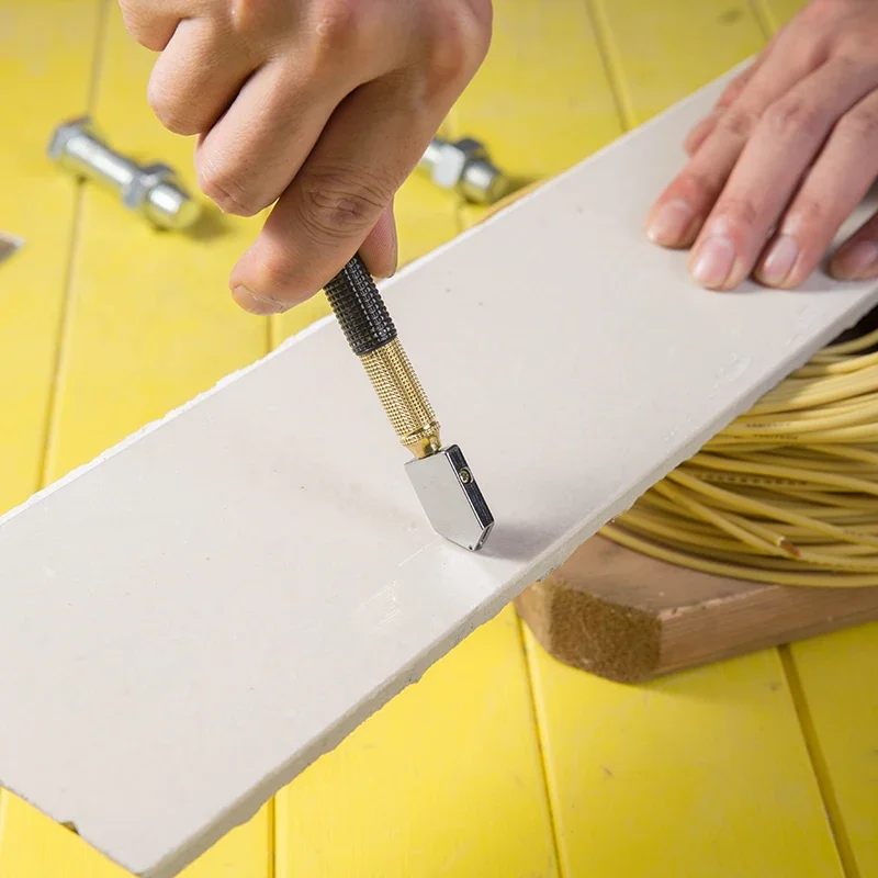 デリ高品質ガラスカッター小型スチール刃付き滑り止めハンドル耐久性のあるダイヤモンドカッターヘッドで精密な切断が可能