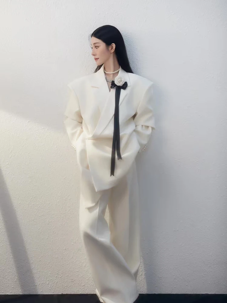 

Korean Style Powerful Women Portrait Photography Suit Professional Image Photo Shoot Female Businesswear Fashionable Set