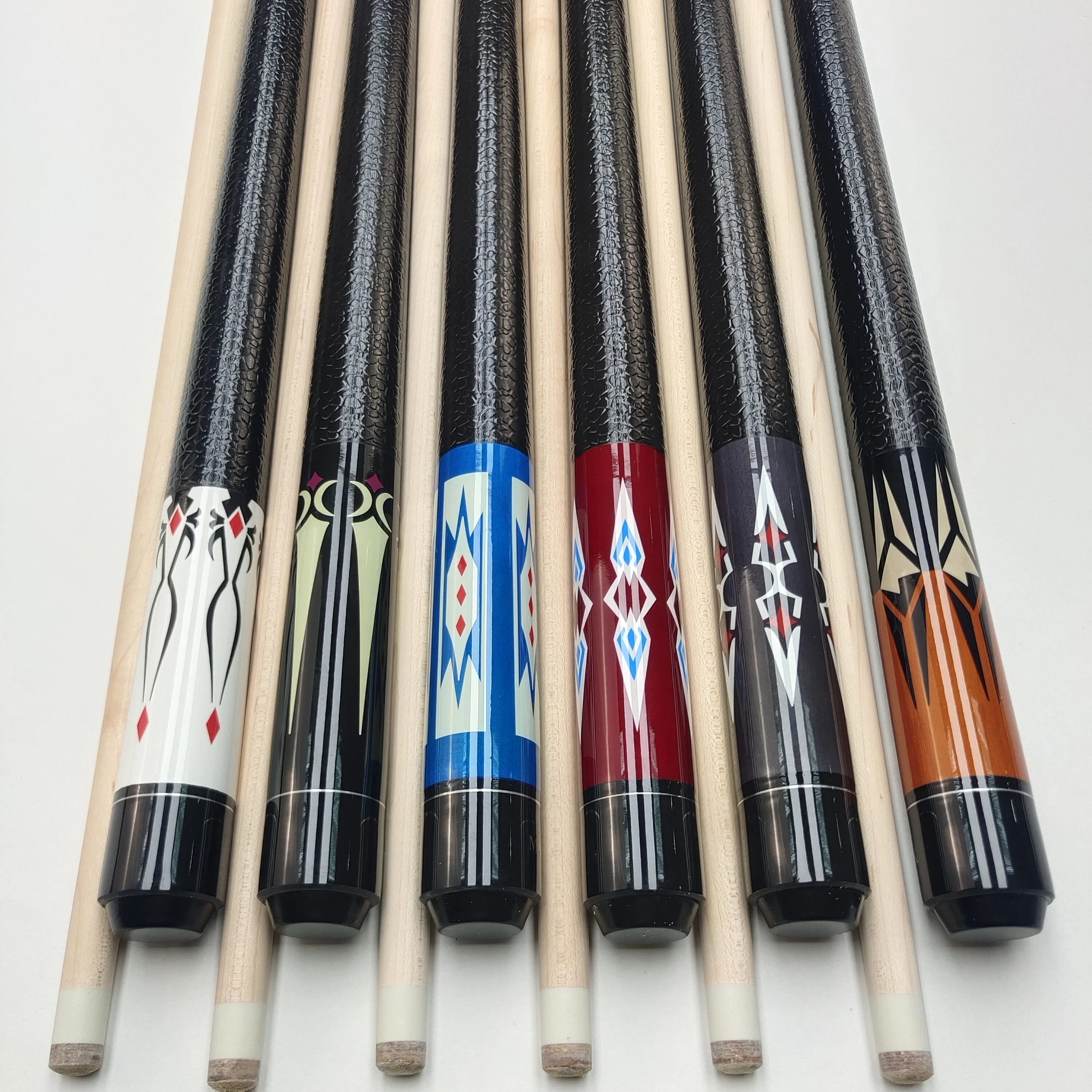 2026 Customized Snooker Pool Cues Sticks Professional Billiard Cues Pool Table Accessories Stainless Steel Oak Factory Wholesale
