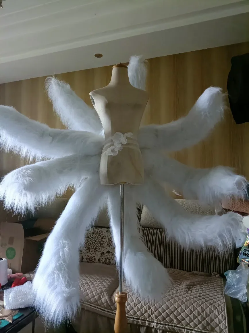 Hot Game LOL Ahri White Versatile The Nine-Tailed Fox Cosplay Prop Wonderful Tails Props for Halloween Performance