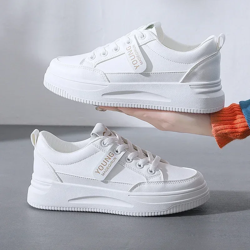 Flat Casual White Shoes for Women Casual Sports Board Shoes for Spring and Autumn New Outdoor Thick Soled Walking Leather Shoes