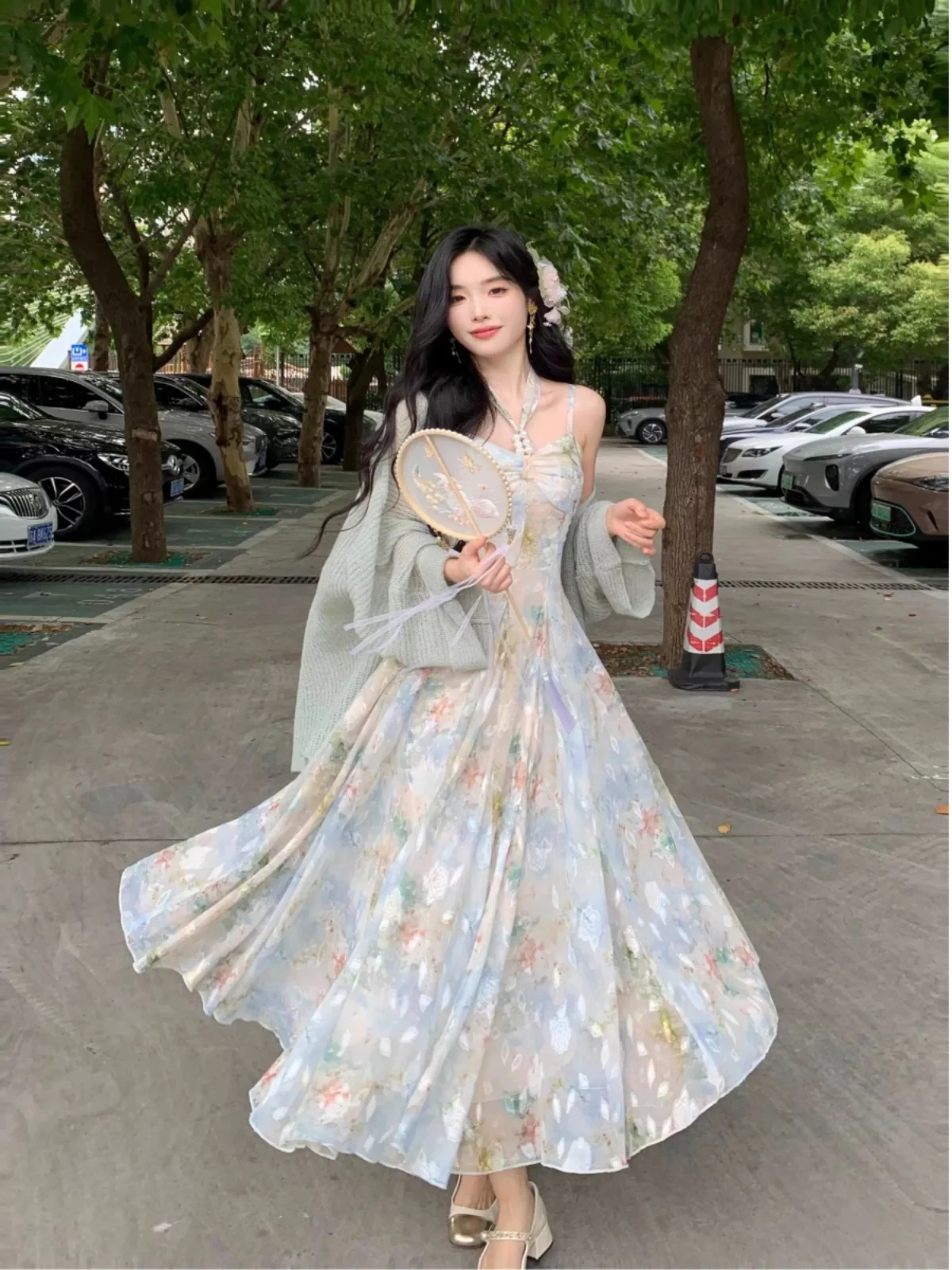 フレンチビーズ花柄シフォンプリントブルーシフォンホルター A ラインドレス女性のためのスリム妖精のような雰囲気ビーチ休暇マキシドレス