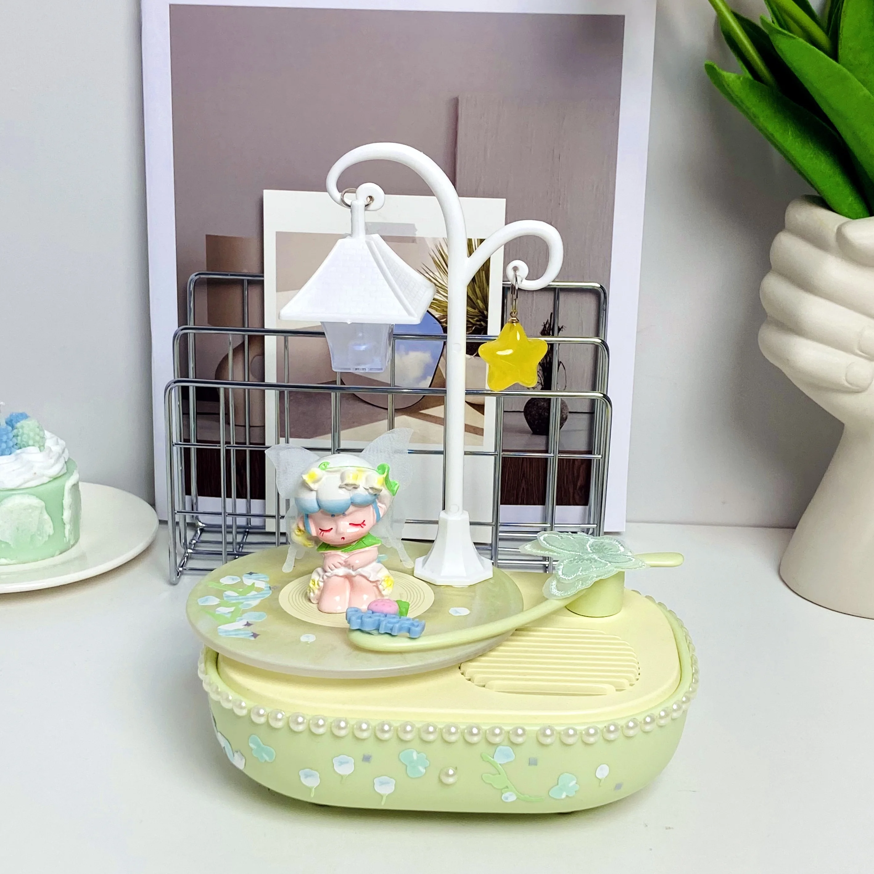 クリエイティブな誕生日プレゼント-女性ピアニスト向け-bluetoothスピーカー-サウンドボックス-雰囲気のあるギフトボックス-彼女への高級感あふれるギフトボックス