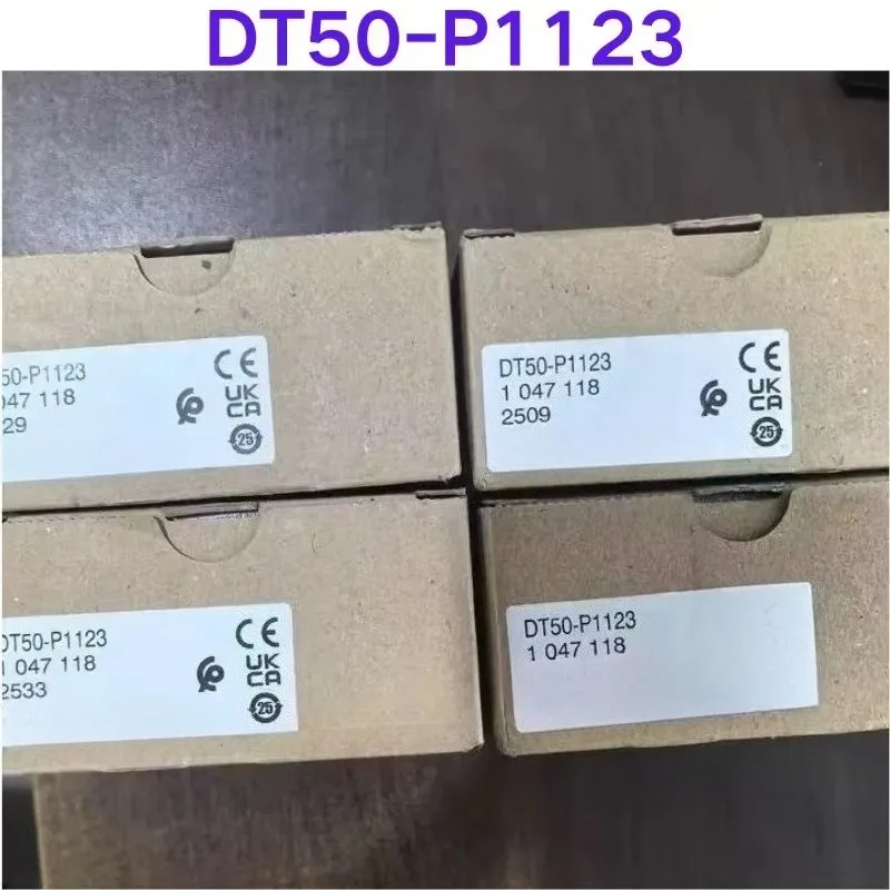 Совершенно новый датчик DT50-P1123, модель 1047118