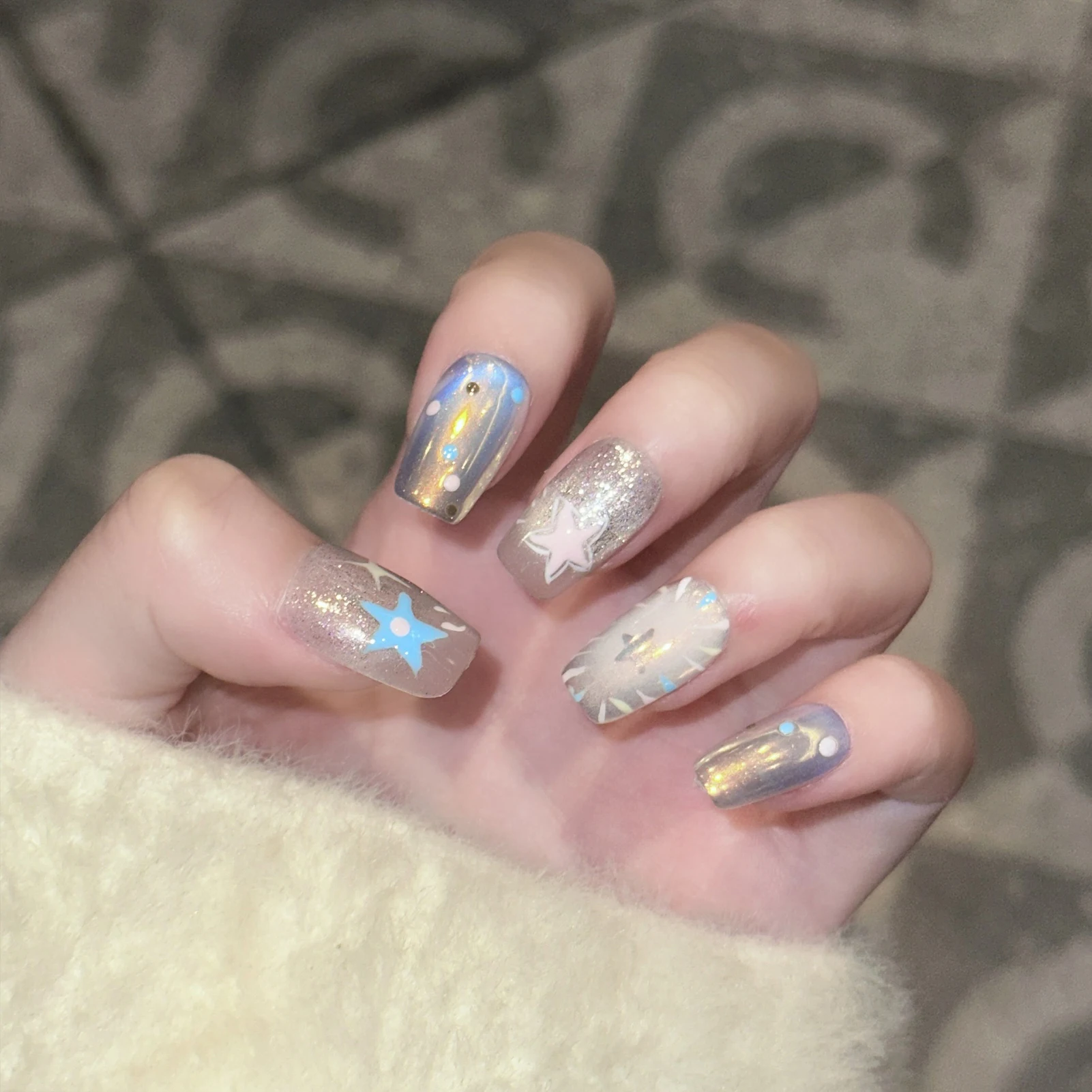 10 Stück Sommer-Stern-Glitzer-Katzenaugen-Press-On-Nägel, handgefertigte Aurora-Glow-Nagelkunst, künstliche Nägel für Frauen, Party, Hochzeit