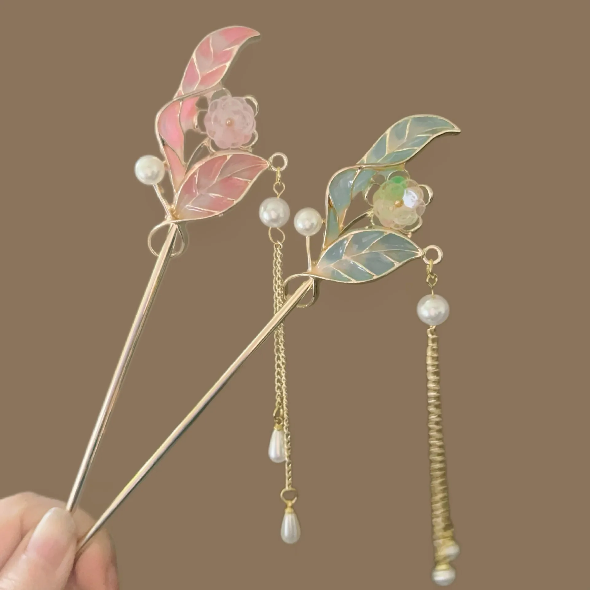 

Винтажная заколка для волос в форме листа для женщин, классическая палочка для волос Hanfu Performance, металлическая тиара с цветком, китайский декор Cheongsam, застежка для волос