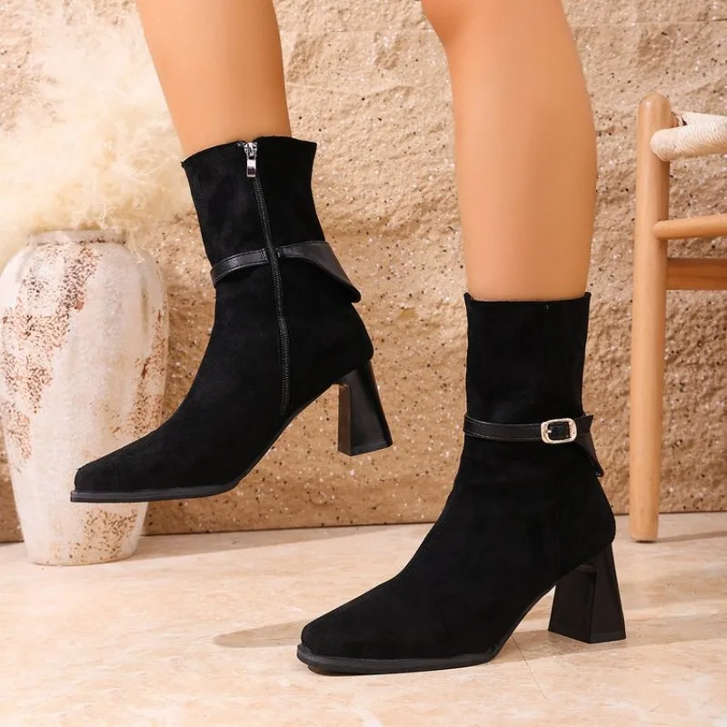 2026 New Fashion Tight Boots Vintage Zip Metal Button Block Heel Booties  Lady's ankle boots