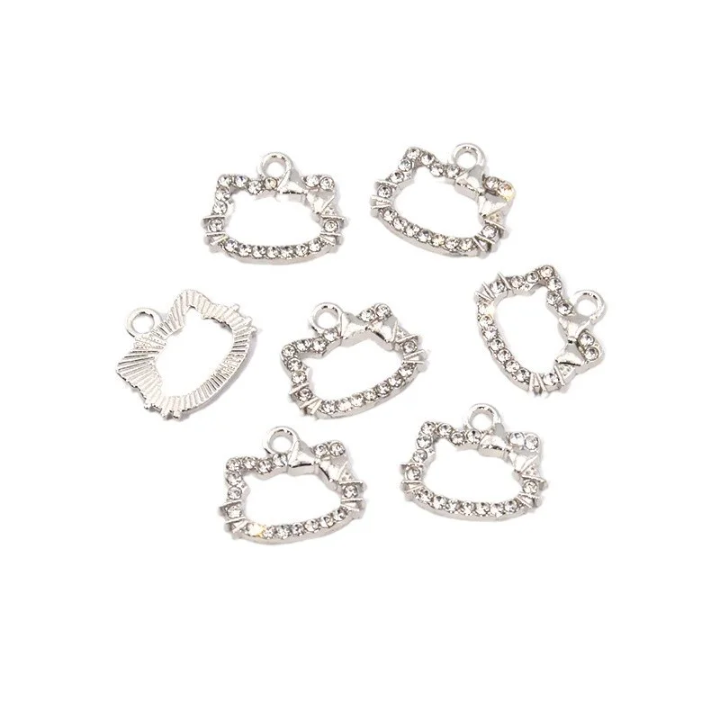 

10pcs Hello Kitty Diamond Studded Hollow Cute Anime Alloy Cat Pendant Small Pendant Keychain Animal Shaped Accessories Wholesele