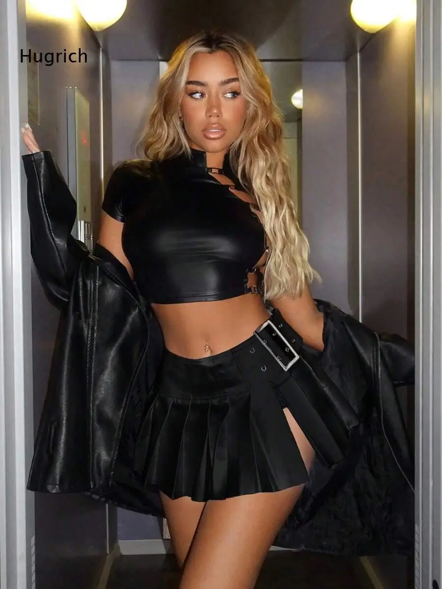 Figure Friendly Pleated Leather Short Skirt Wide Square Buckle Waist Strap Side Split Design Fashion Hip Hop Casual Skirt