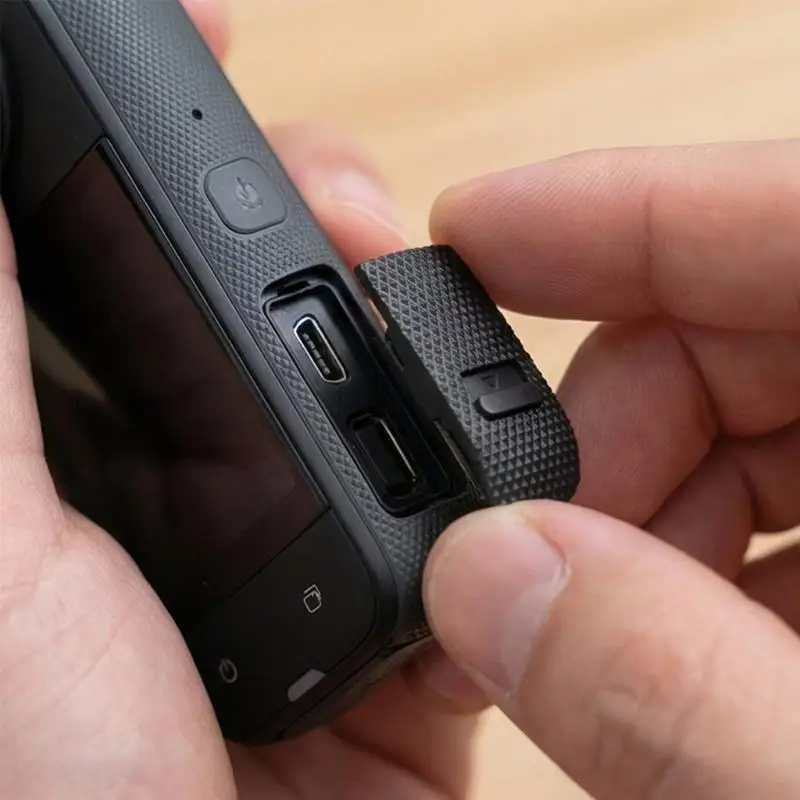 

Быстрая установка Крышка разъема USB для 360 сохраняет целостность соединения во время экстремальных занятий на свежем D2RC