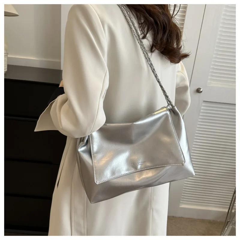 

Soft Leather Large-capacity Armpit Tote Shoulder Bag Women's Winter New Luxury Versatile Commuter Luxury Brand Shoulder Bag