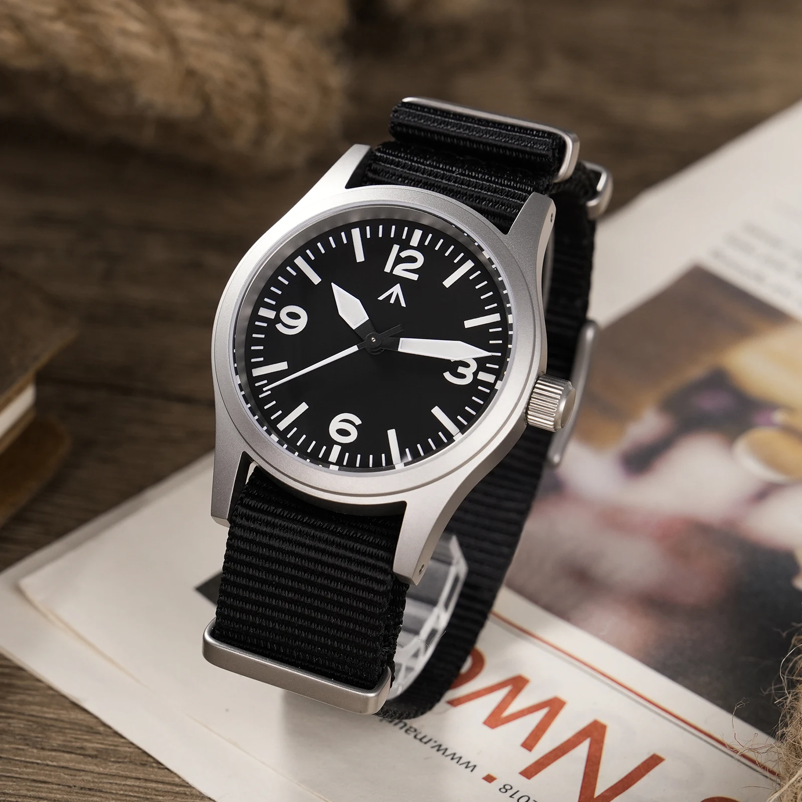 Militado ML05 ساعة كوارتز أيدي على شكل سيف VH31 حركة الاجتياح الميدان العسكري ساعة الياقوت مقاوم للماء ساعات مضيئة