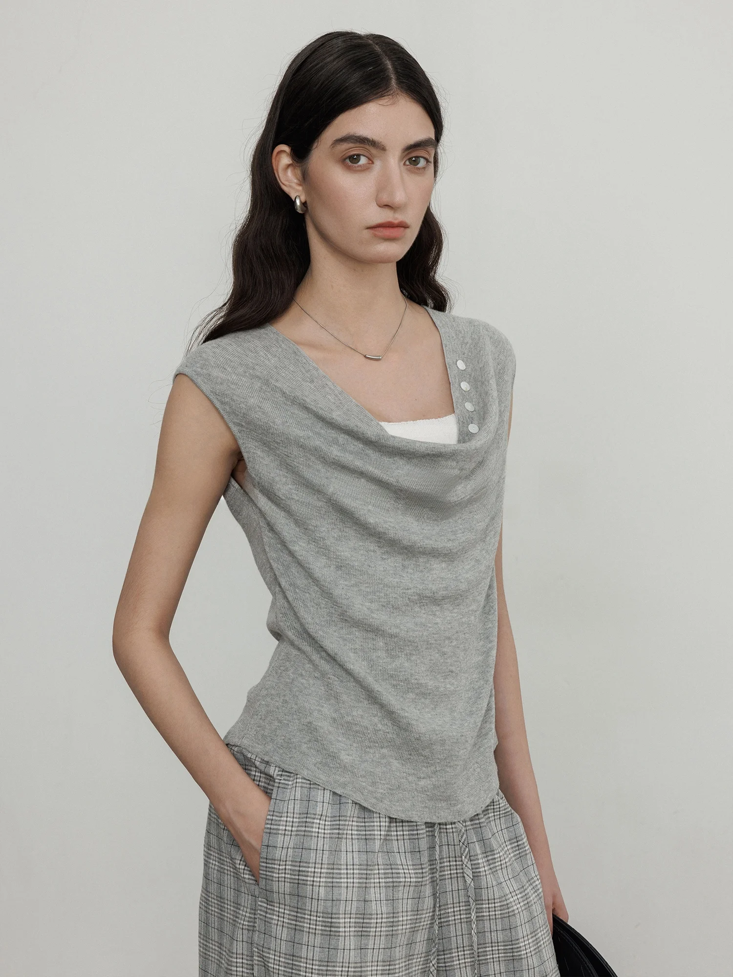 

Maiherer Women's Knitted Vest Sleeveless Loose Fit Casual Style Summer Fashionable Top Simple Design Comfortable Feeling