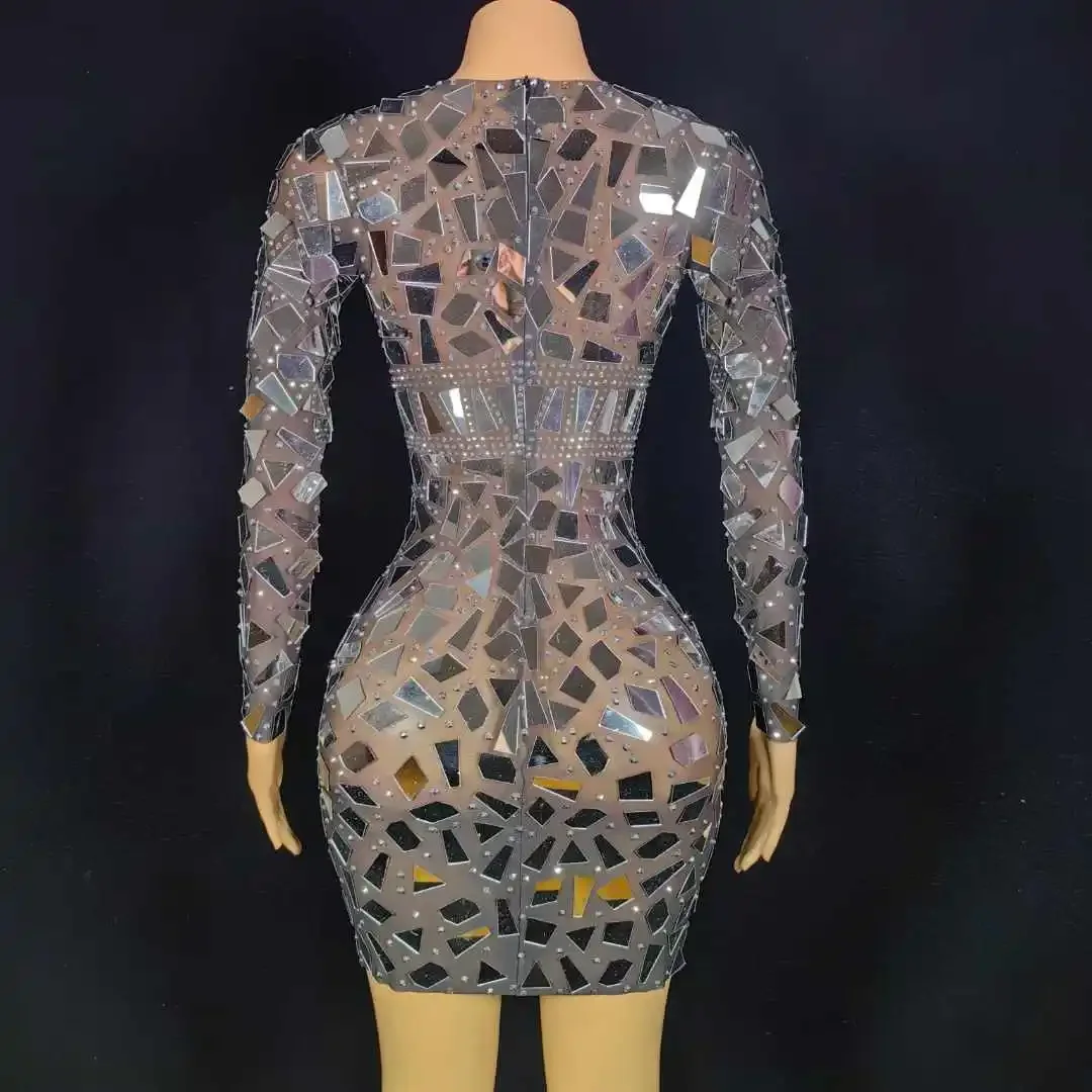 Sukienka mini z cekinami i efektem lustra, seksowna, idealna na imprezę, urodziny, dla królowej klubu, bogini, na wieczór panieński, elegancka, model 2025.