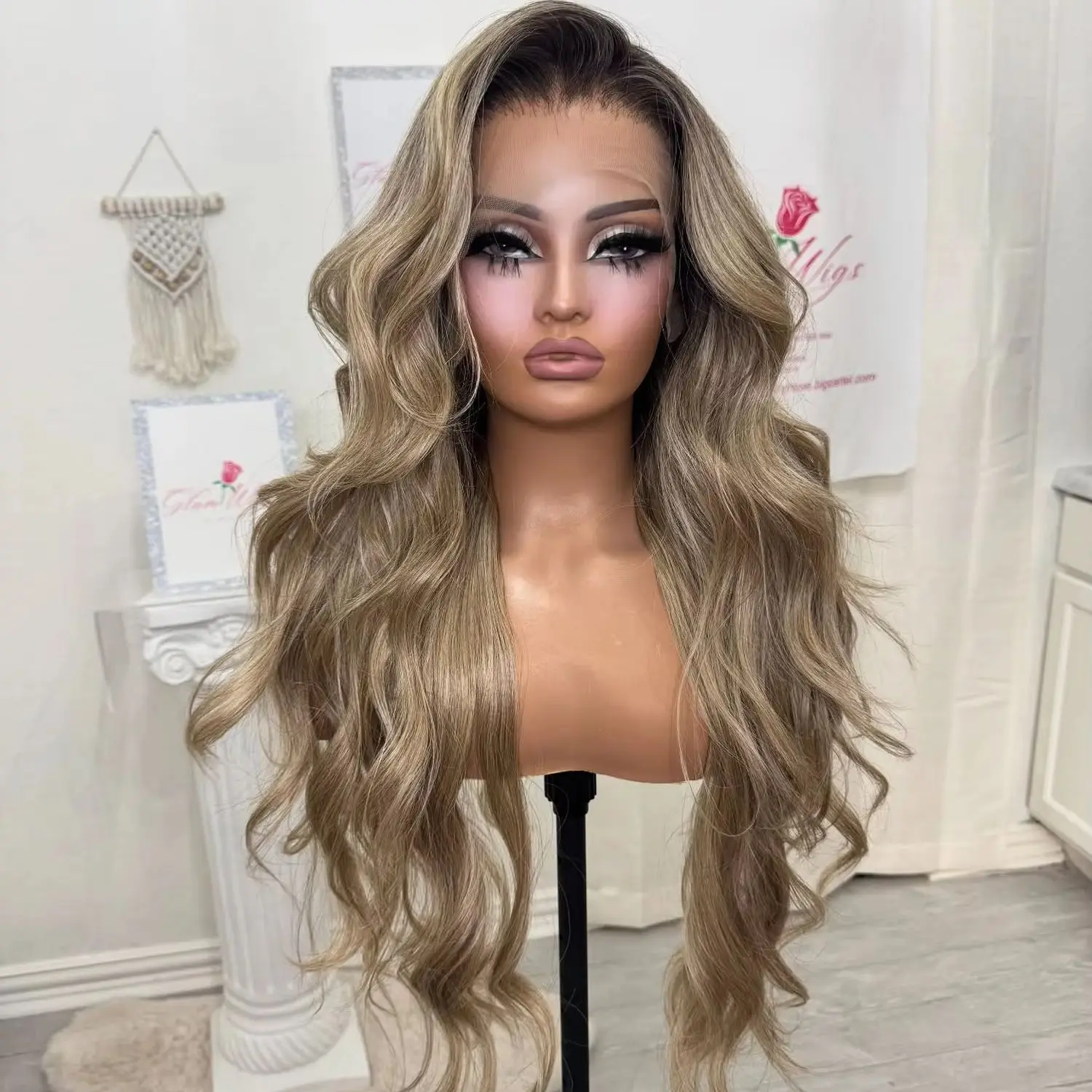 

Natural Hairline Costume Woman Middle Part Ombre Caramel Brown Wig Heat Resistant Fibre Synthetic Wig Daily Cosplay Party Wig