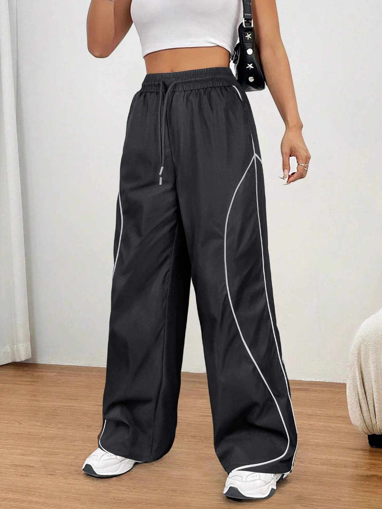 กางเกงคาร์โก้ทรงหลวมขาบานเอวยางยืดลายทางสไตล์ Y2K สำหรับผู้หญิง เอวกลาง มีเชือกผูก