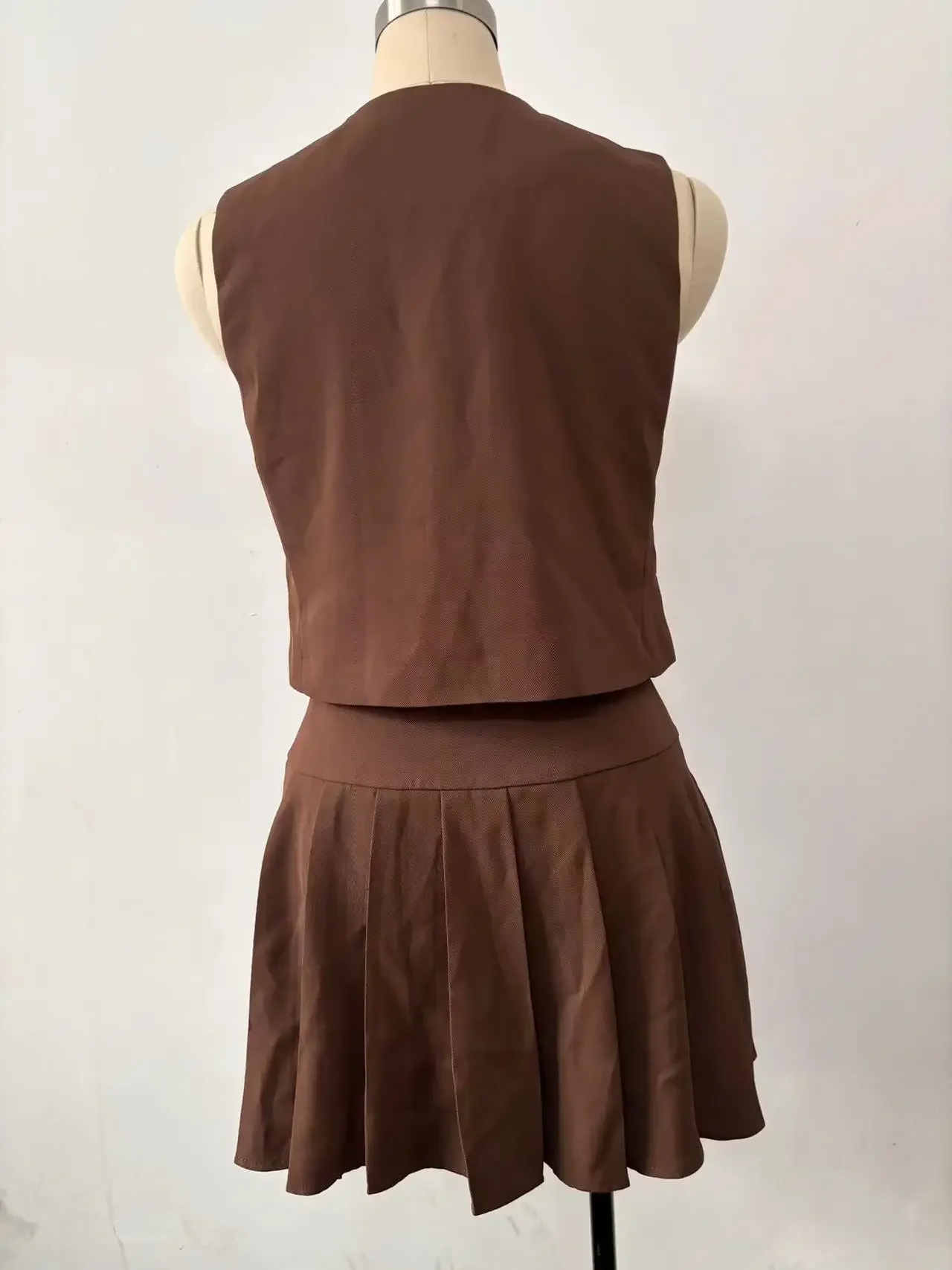 Conjunto de dos piezas de faldas para mujer, minifalda con pliegues, sin mangas, cuello en V, chalecos de empalme con botones, conjuntos de vestido, trabajo elegante, verano y primavera