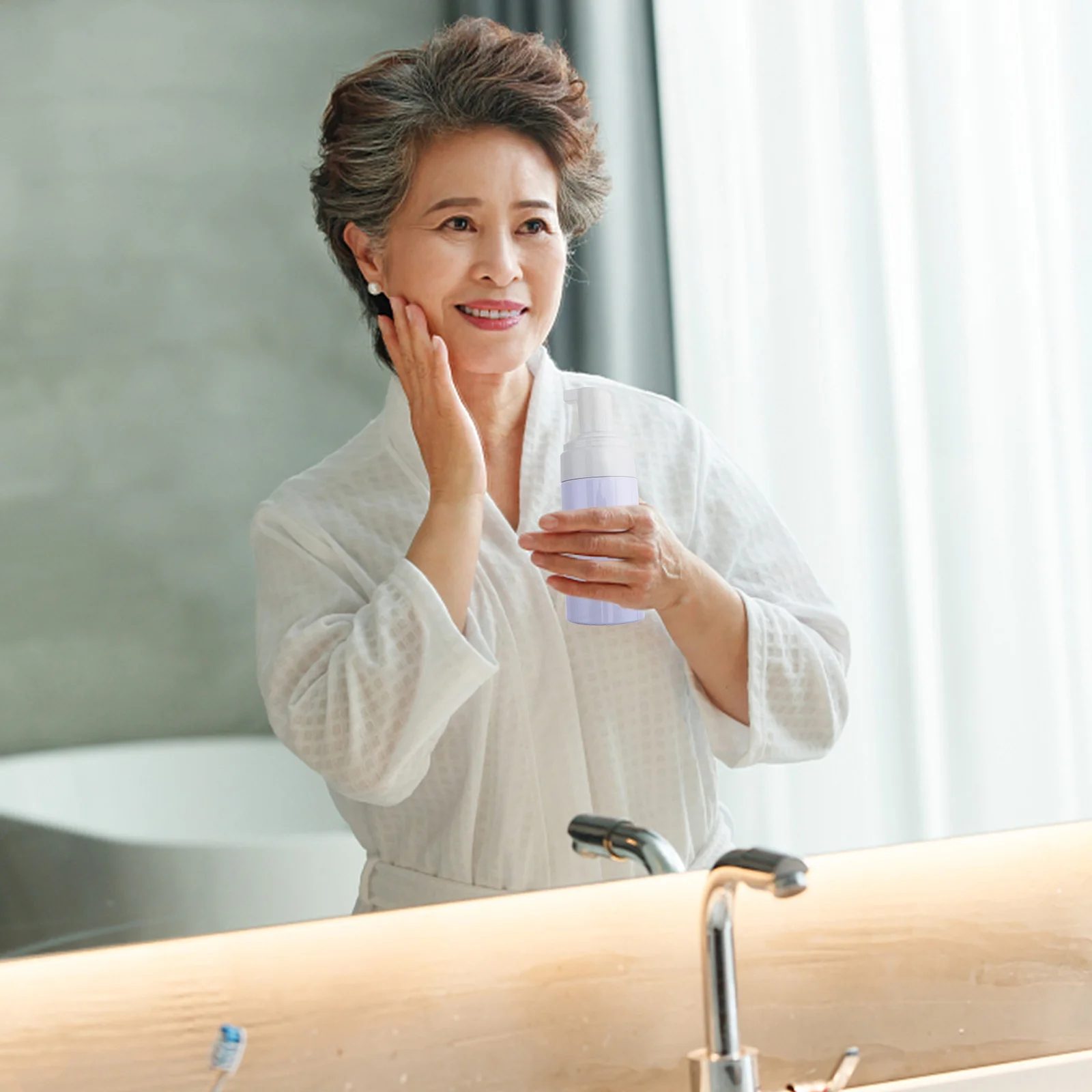 

4pcs Reusable Empty Bottles 100Ml 120Ml 1500Ml 200Ml Travel Pump Dispenser For Shampoo Lotion Body Wash Leakproof Refillable