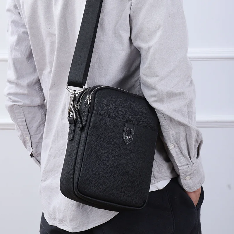 Real Leather Man Chest Bag Phone Pocket Cross Body Shoulder Fanny Pack Fashion Small Handbag Outdoor Crossbody Messenger Bags