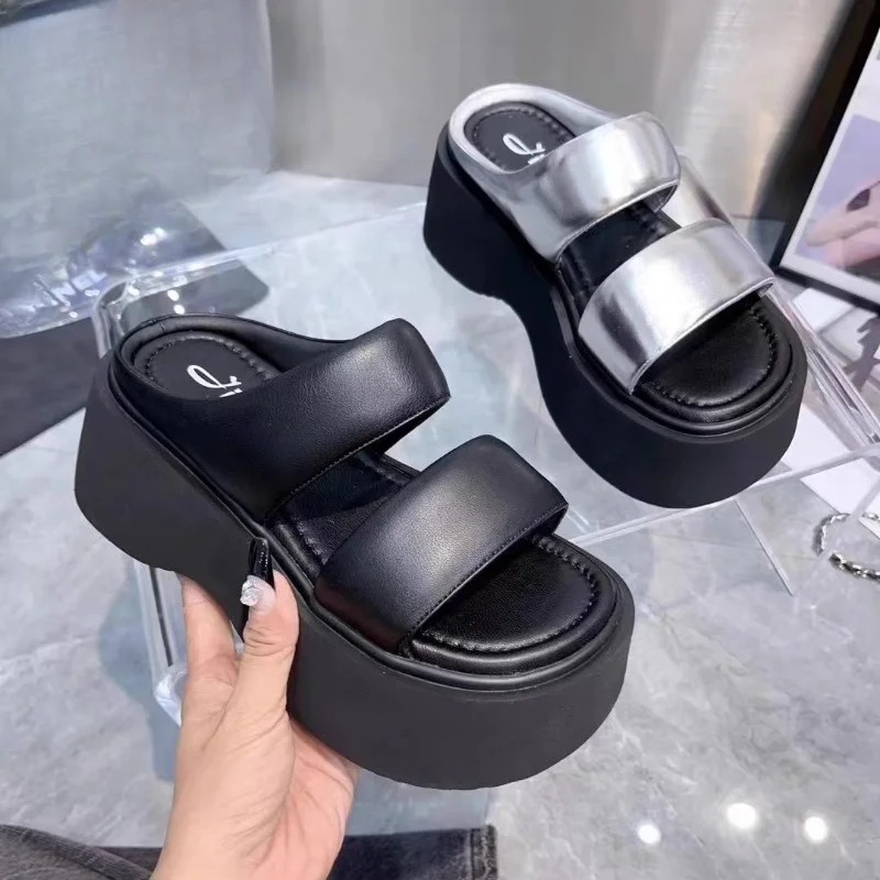 

2024 New Summer Women Slippers Flip-Flops Ladies Wedge Heels Shoes Woman High Platform Beach Slipper Outside Black Sandals 9CM