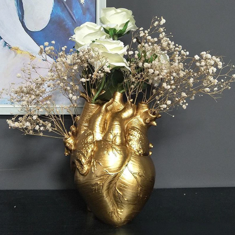 

Mechanical Heart Vase Luxury Resin Ornament for Tabletops in Model Rooms Living Rooms Dining Tables as A Dried Flower Vase Decor
