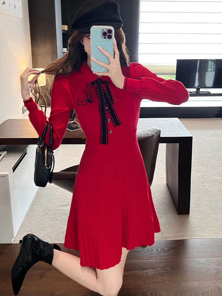 Vrouwen rode gebreide mini-jurk met lange mouwen en strik met polokraag 2025, Koreaanse vintage luxe vestidos herfst winter elegante bodycon-jurk