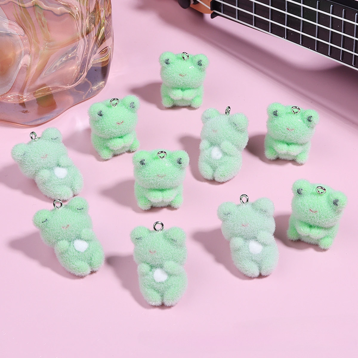 30pcs Resin Flocking Stereo Charms Cartoon Cute Frog Pendant for Necklace Keychain Making DIY Jewelry Accessories Wholesale