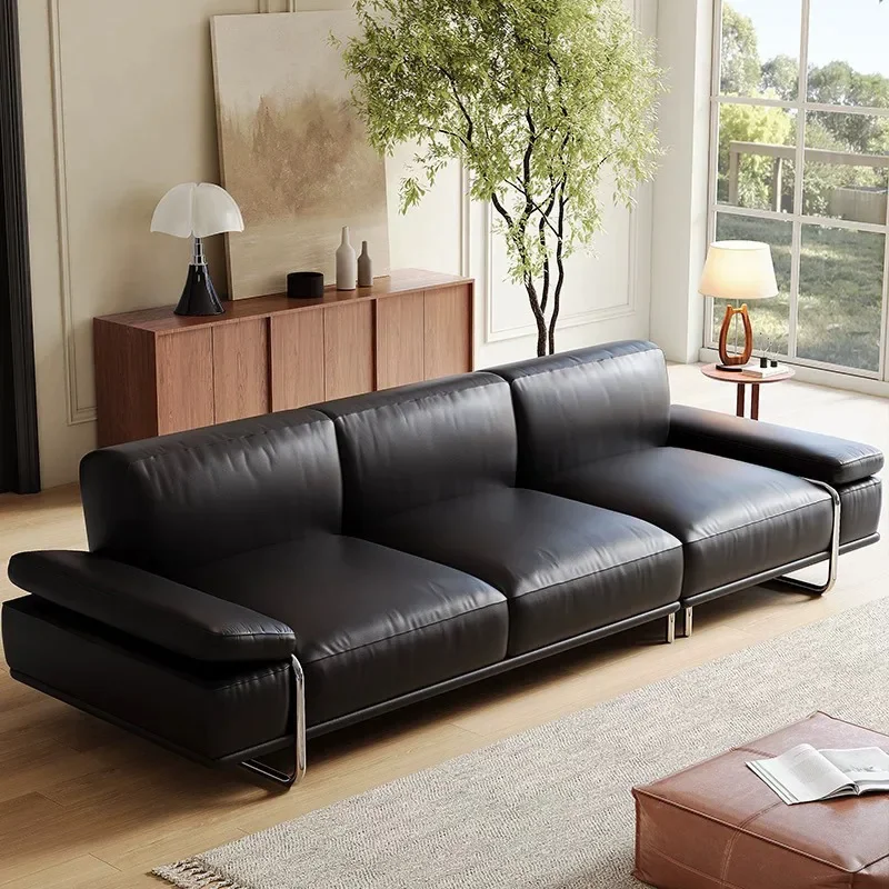 Minimalist Bauhaus living room modern leather sofa retro style Italian sofa small apartment straight row leather sofa