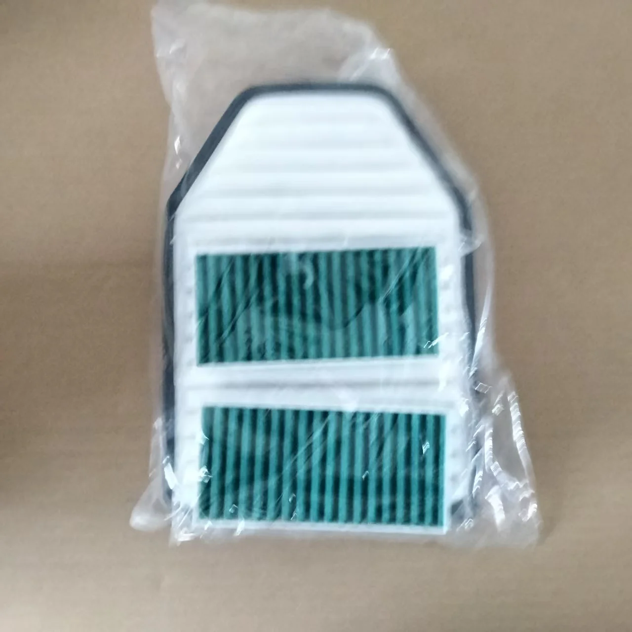 

Air Filter and Cabin Filter for 2007- JEEP Wrangler 3 2.8TD Diesel 3.0L 3.6L Oem: 53034019ad