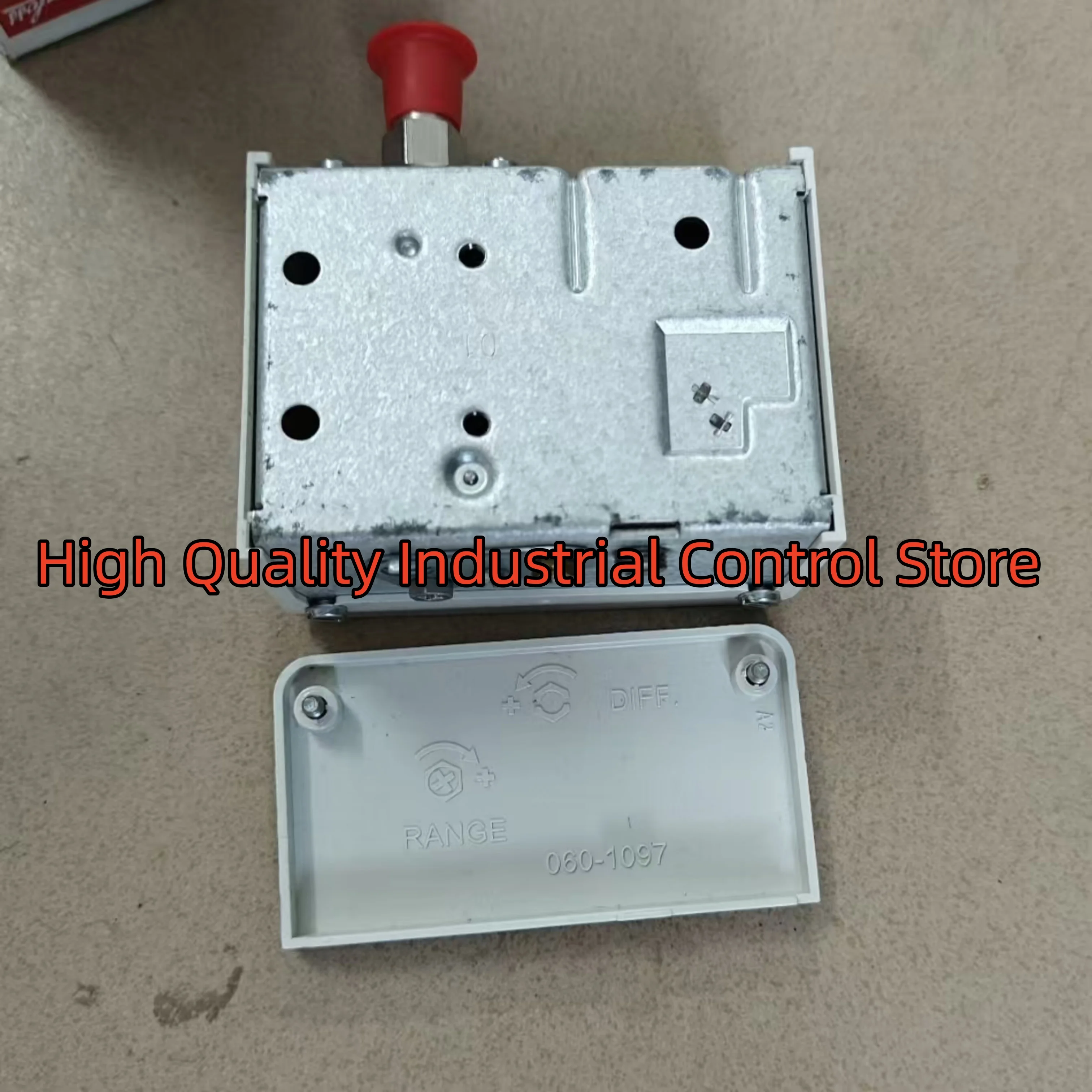Picture 3: Brand 060-117191 KP5 060-117391 KP5 pressure switch  new