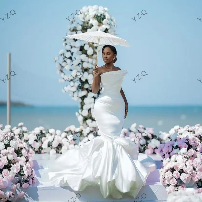 New Arrival Wedding Dresses Sleeveless Ruffles Romance Long Bridal Dress Pleated Off Shoulder Wedding Gowns Personalized