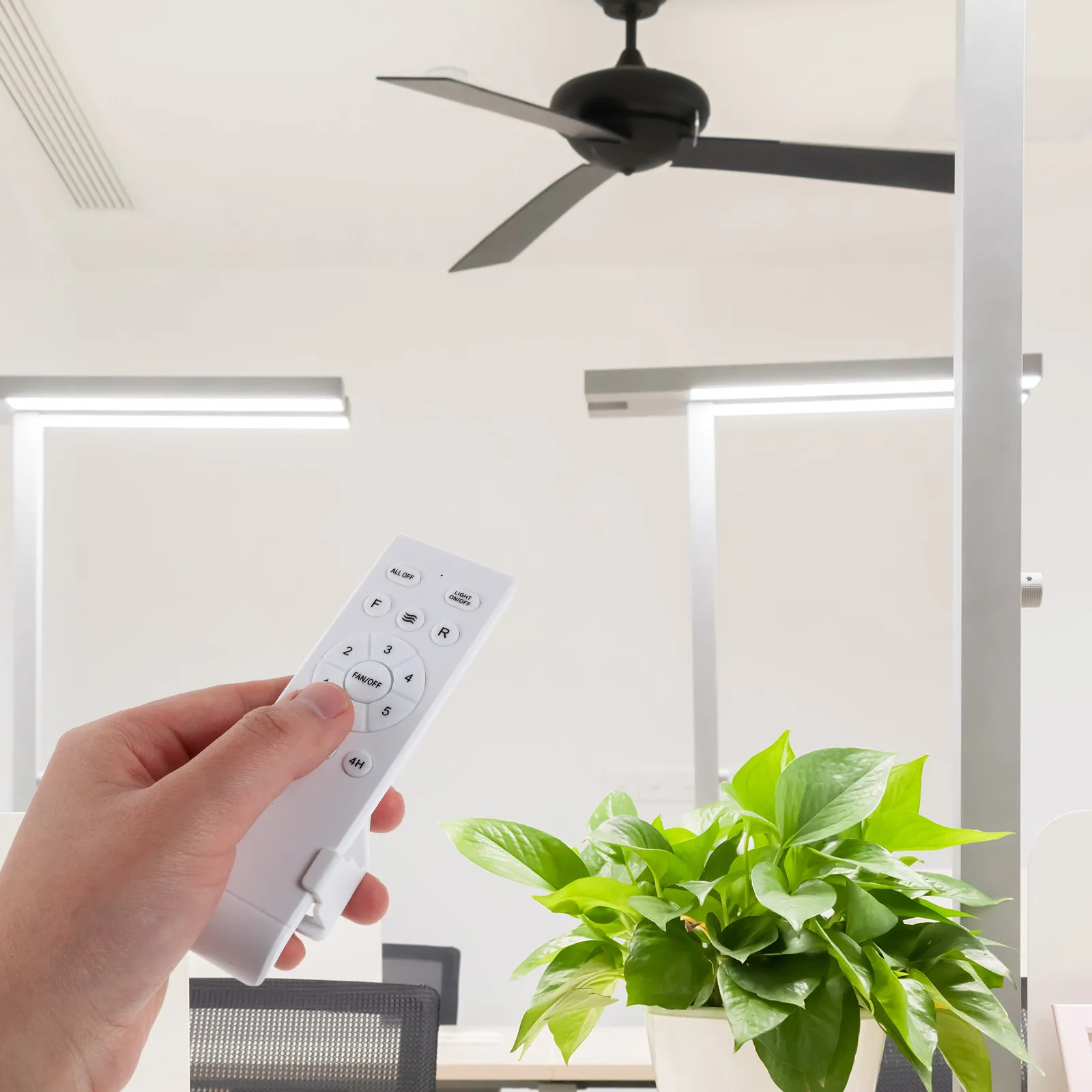 

1 set Ceiling Fan Speed Regulator DC Variable Motor Controller Remote Control Electric Replacement Low Voltage Fan Light Driver
