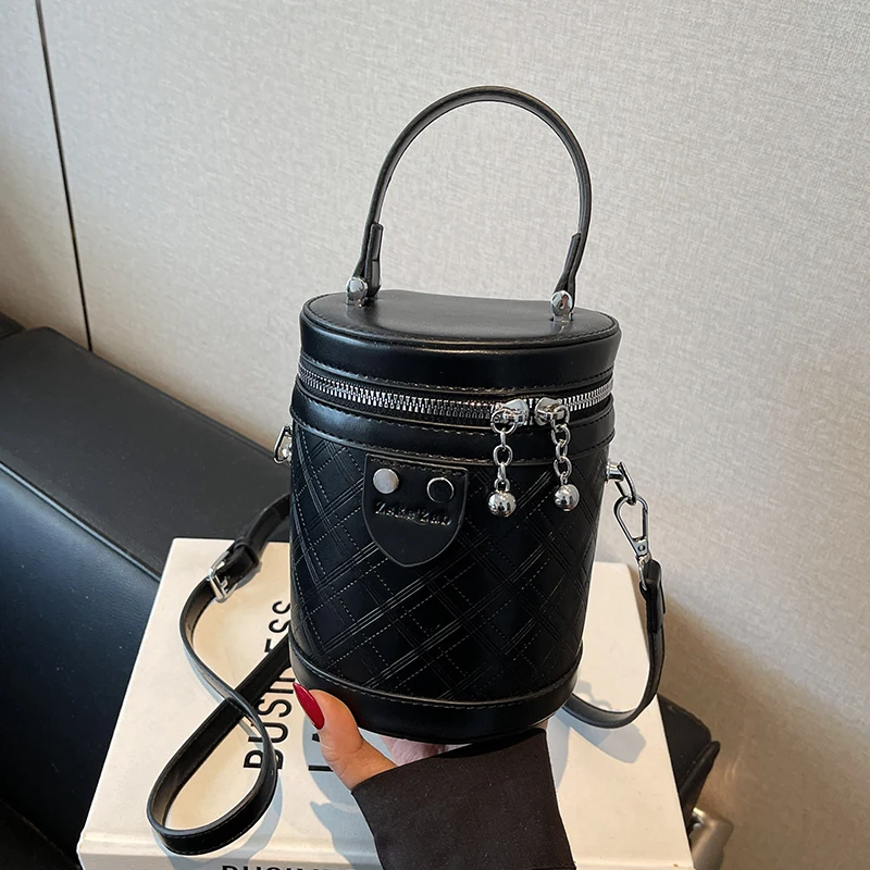 

Mini PU Leather Crossbody Bags For Women 2025 Round Flap Shoulder Handbags Female Travel Cross Body Bag Bucket Tote Bag Black